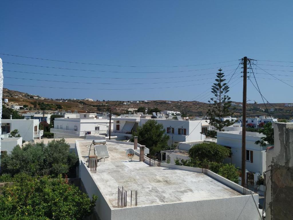 Blue Rooms Adamantas Exterior photo